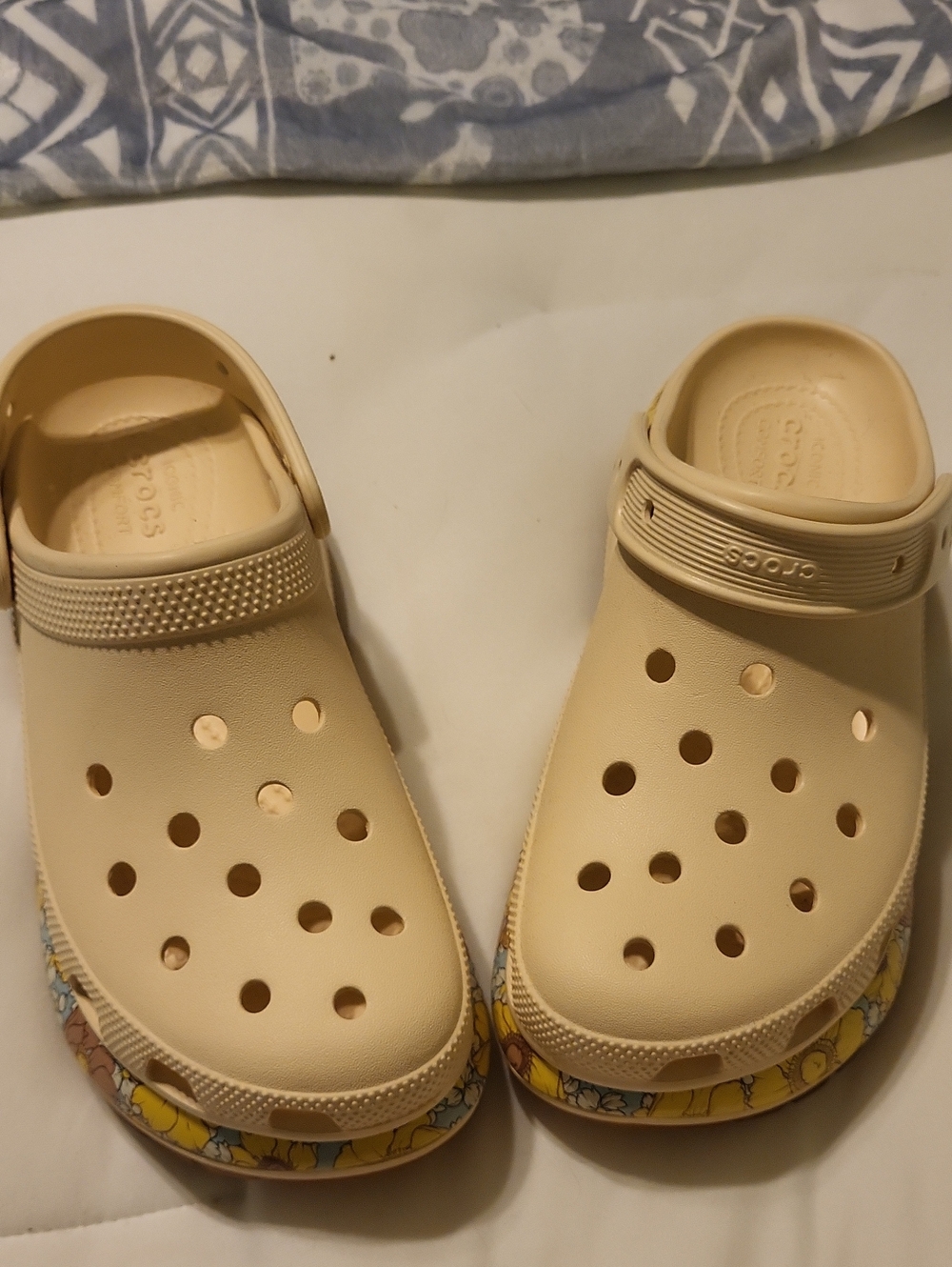 CROCS Classic Clog in Beige with Yellow Accent